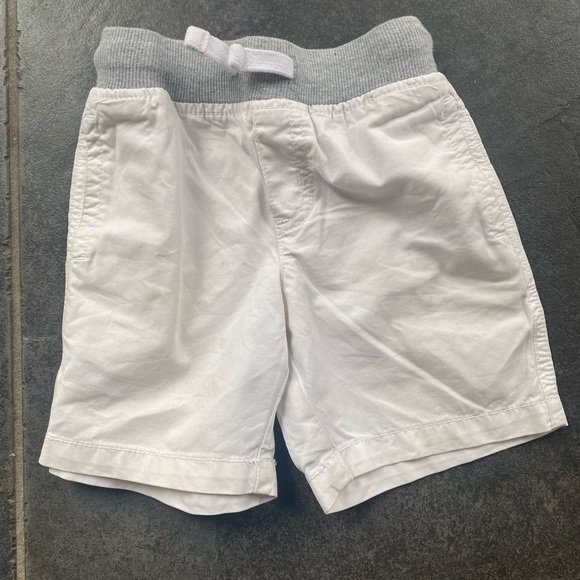 Gymboree shorts 3T - Picture 2 of 4